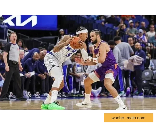 布克生涯总得分突破18000分 成为得分后卫历史第3年轻仅次科比乔丹